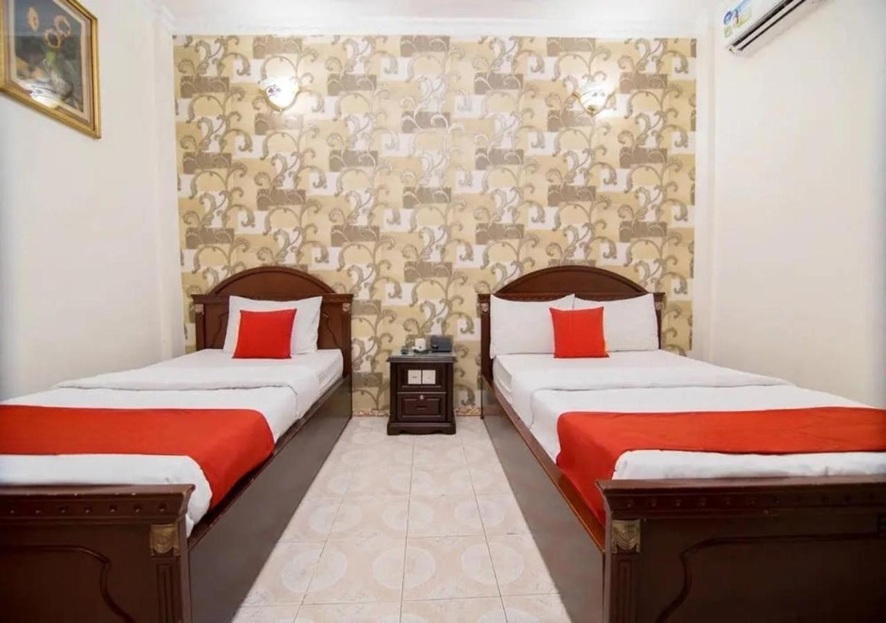 RedDoorz Tan Hoang Long Hotel Nguyen Van Cu Ho Chi Minh-stad Buitenkant foto